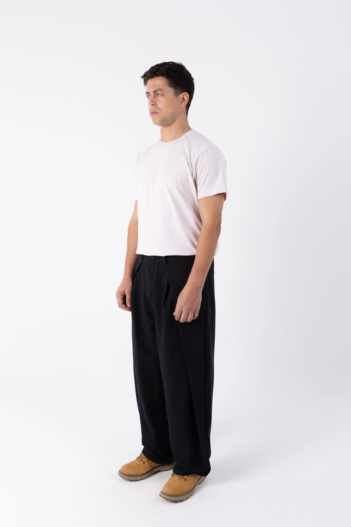 EYEZERA PLEATED PANTS