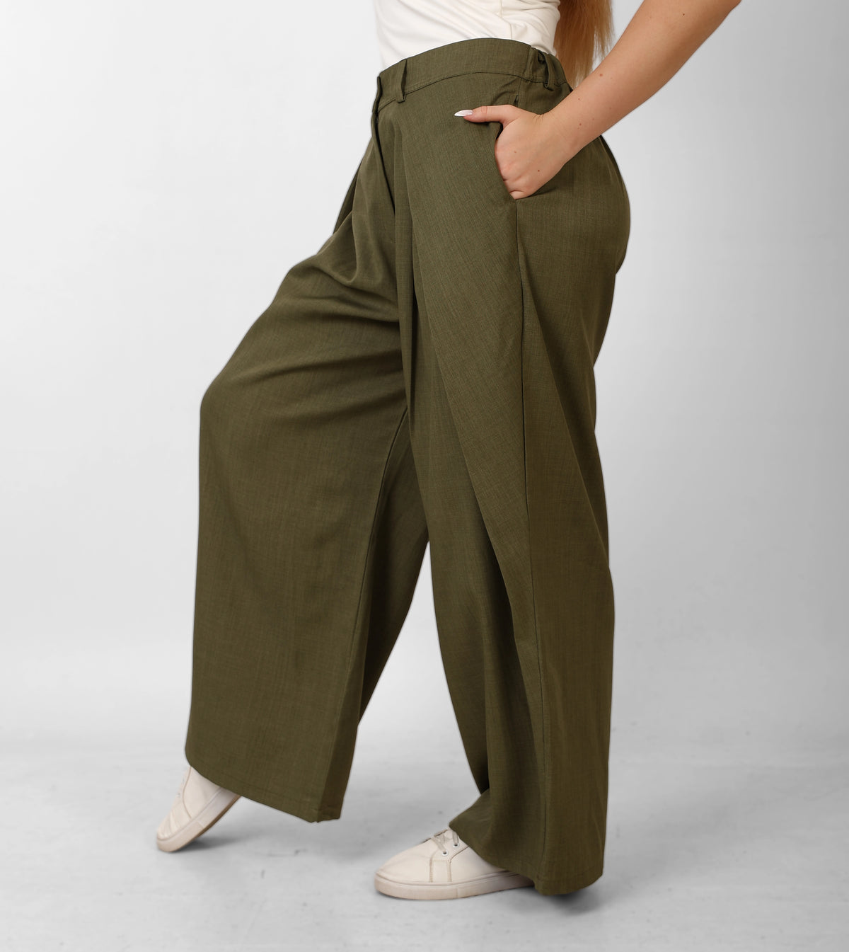 EYEZERA WOMEN'S PLEATED PANTS