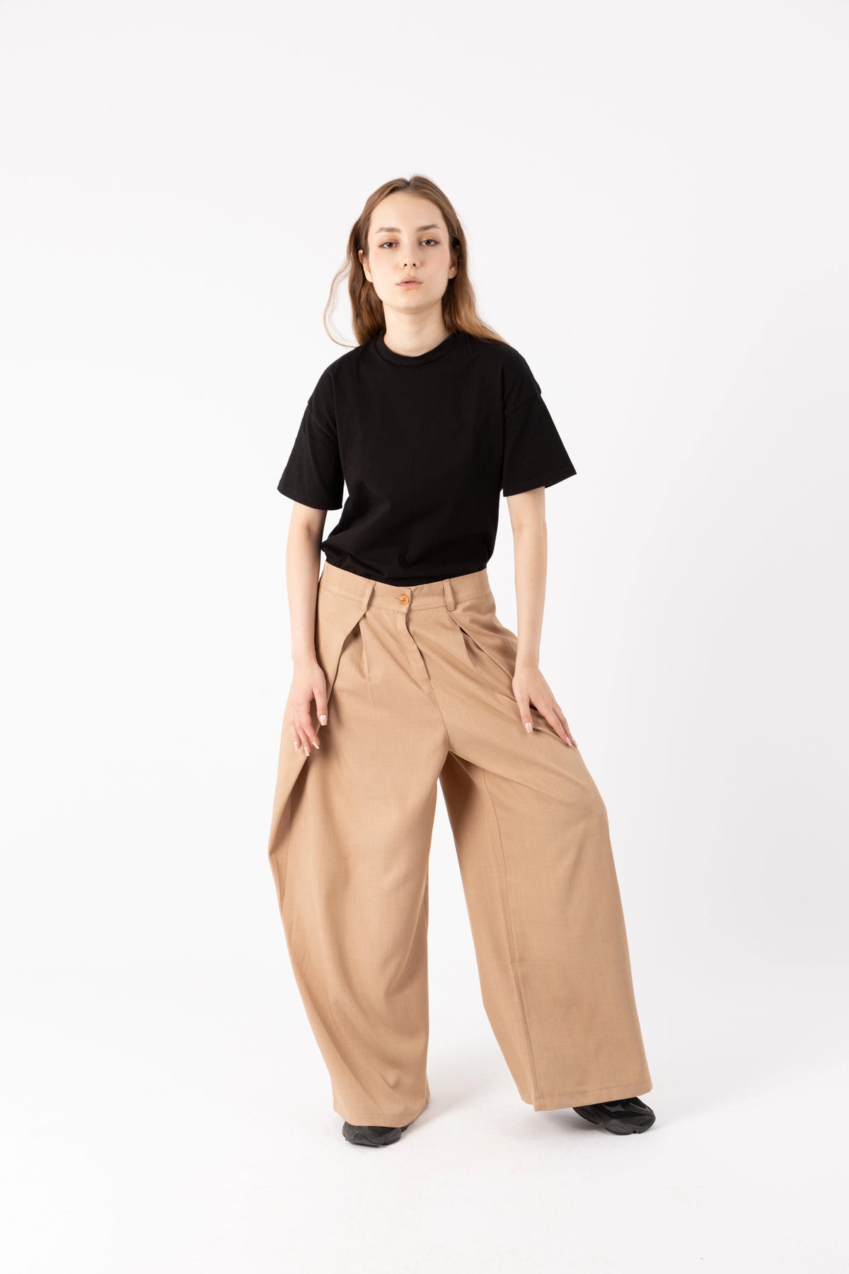 EYEZERA WOMEN'S PLEATED PANTS
