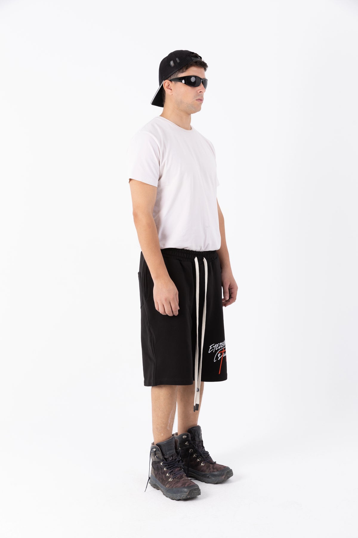 EYEZERA STUDIOS OVERSIZED SHORTS