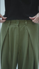EYEZERA WOMEN'S PLEATED PANTS